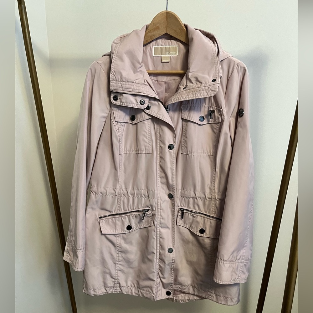 Michael Kors Dusty Pale Pink Raincoat Jacket Windbreaker. Size medium. - Picture 5 of 12